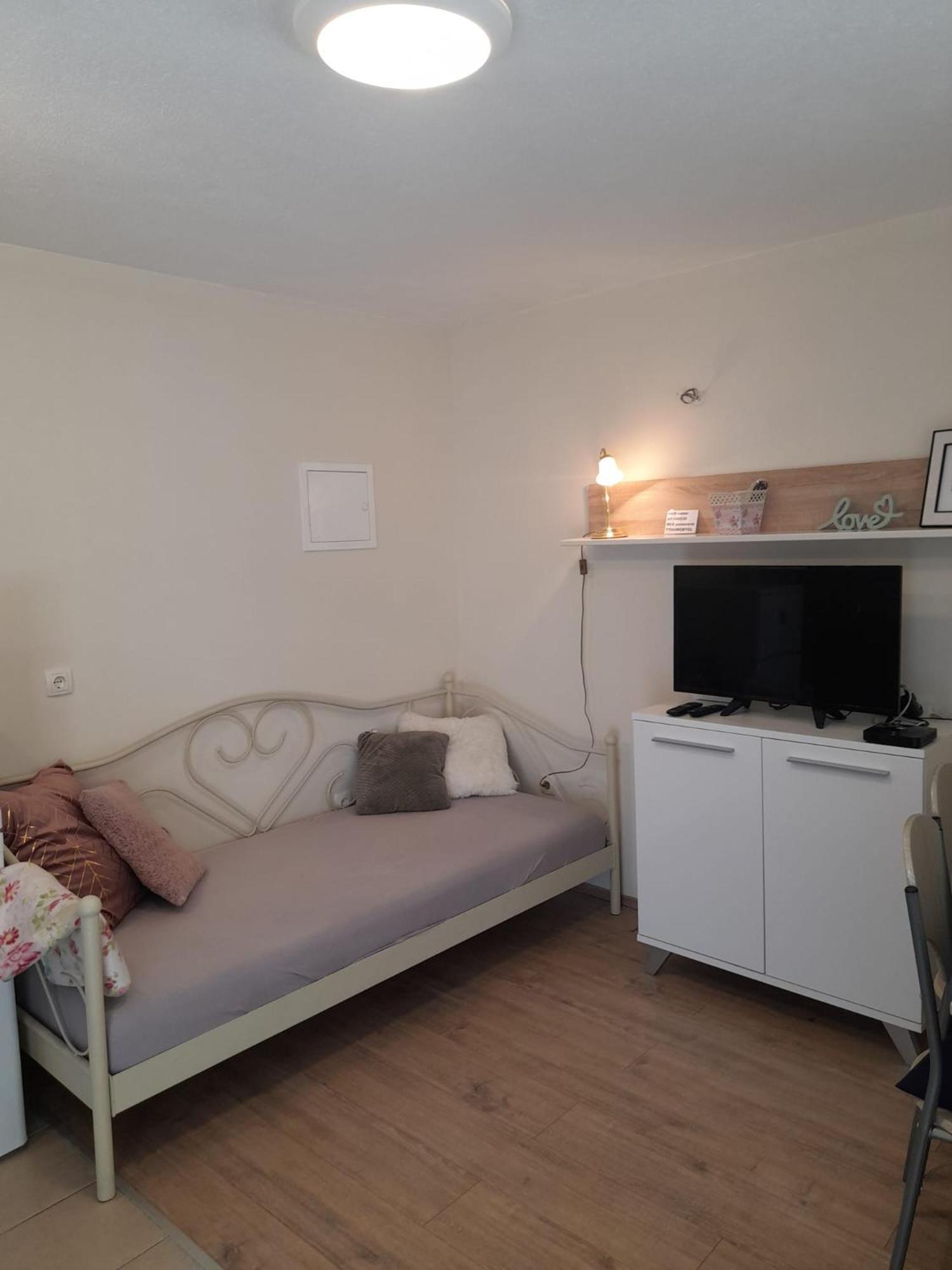 Maro Apartment *