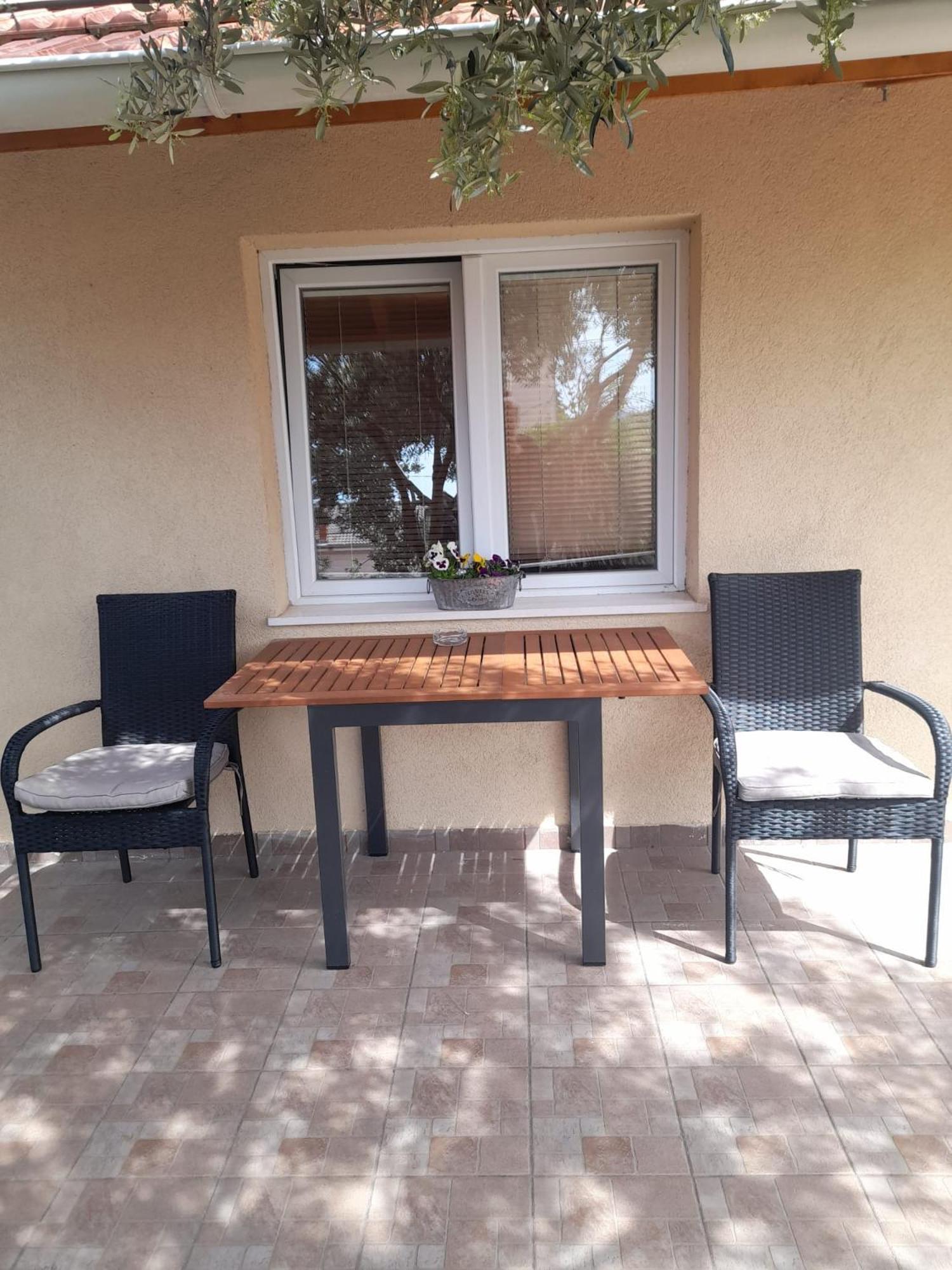 Maro Apartment *